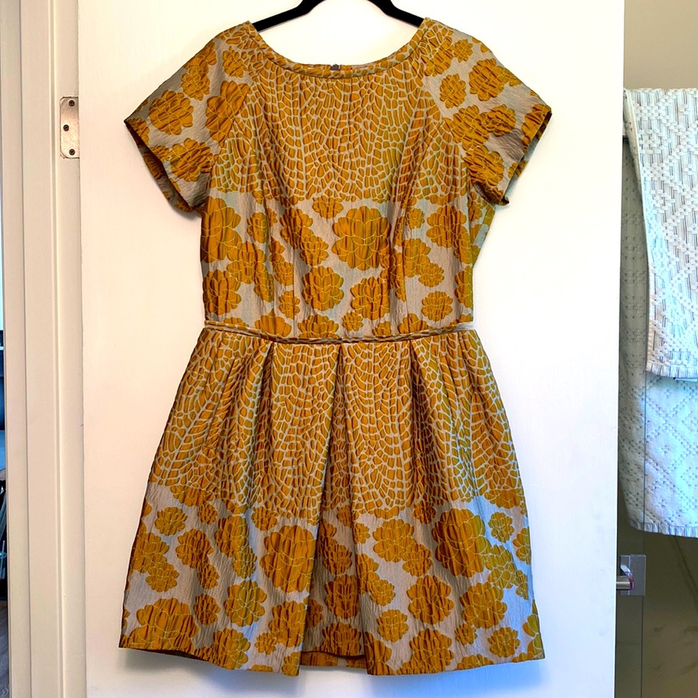 Italian-Made Patterned Bronze and Silver Short-Sleeve Dress
